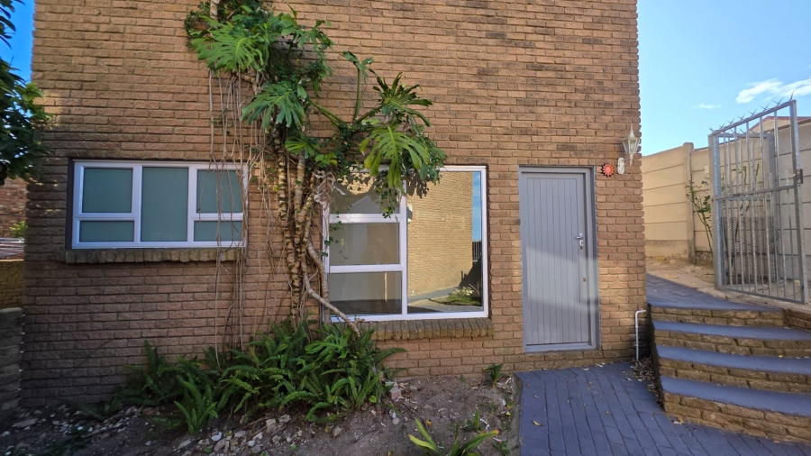 5 Bedroom Property for Sale in Dana Bay Western Cape